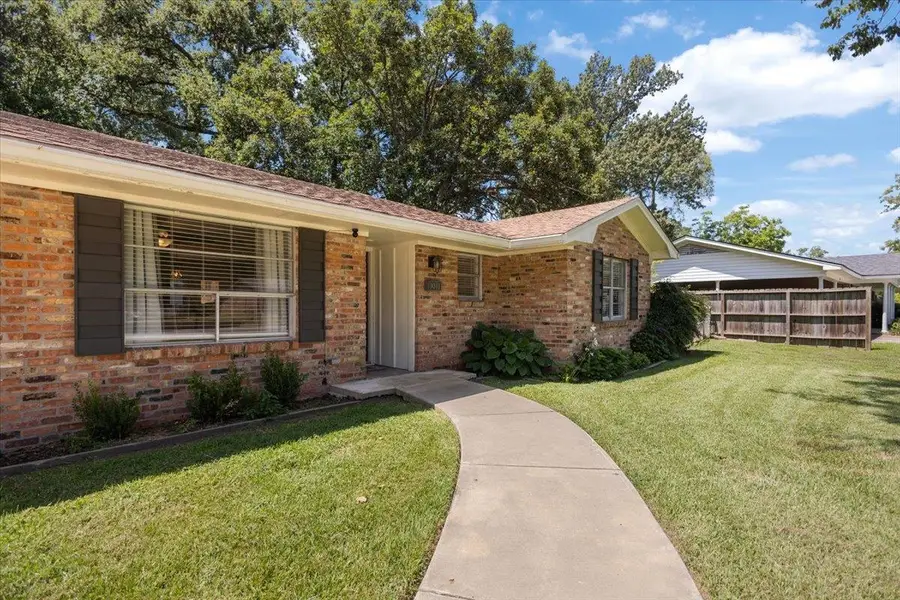 1011 Forrest Ln, Carthage, TX 75633 - #2