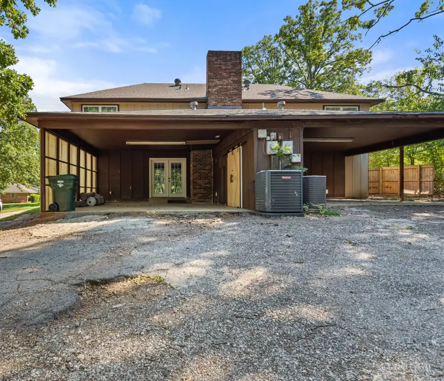 2226/2302 Aberdeen Dr., Tyler, TX 75703 - #2