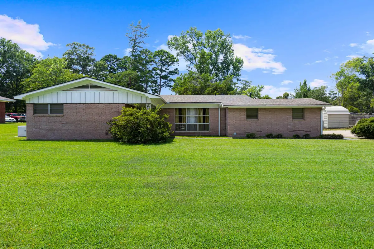 2901 Mary Mack Dr., Marshall, TX 75672 - #1