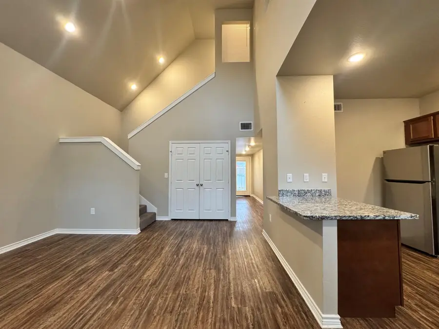 305 MAPLE AVE, Gladewater, TX 75647 - #3