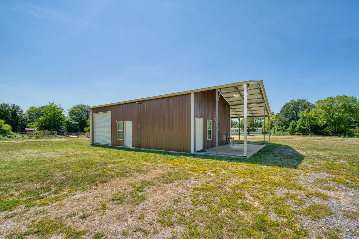 3324 Smelley Rd, Longview, TX 75605 - #1