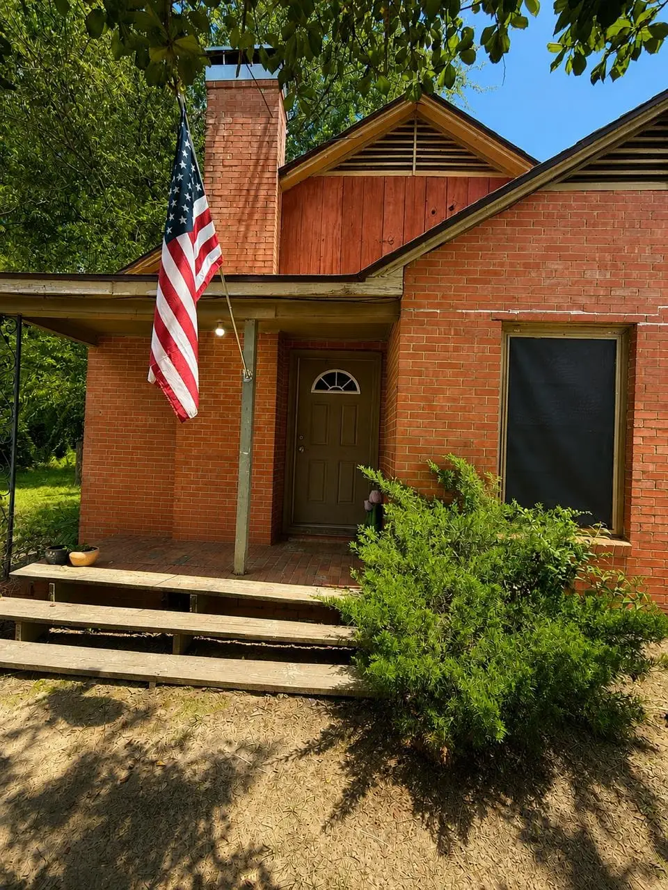 1925 Redmon Rd., Longview, TX 75602 - #1