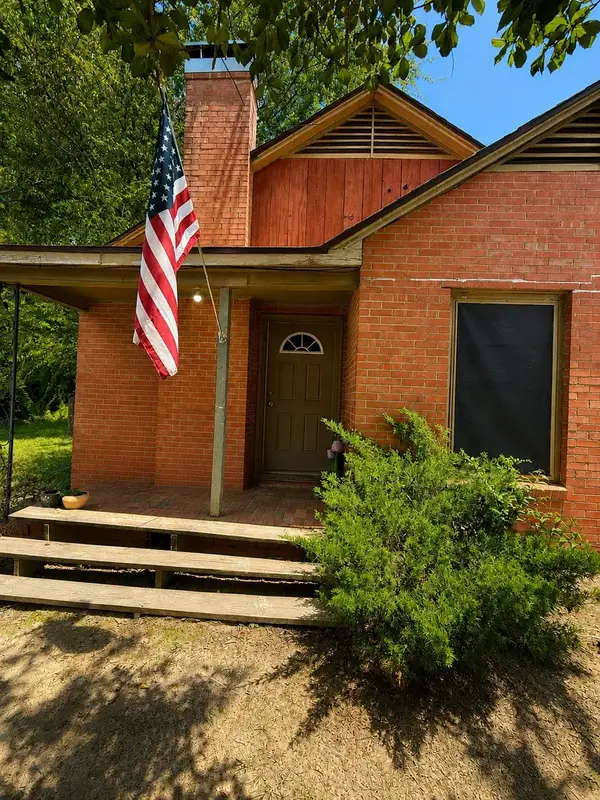 1925 Redmon Rd., Longview, TX 75602