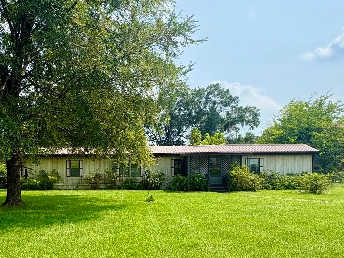 125 Chris Circle, Waskom, TX 75692 - #1