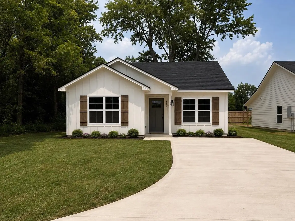 213 FLEMING ST, Longview, TX 75604 - #1