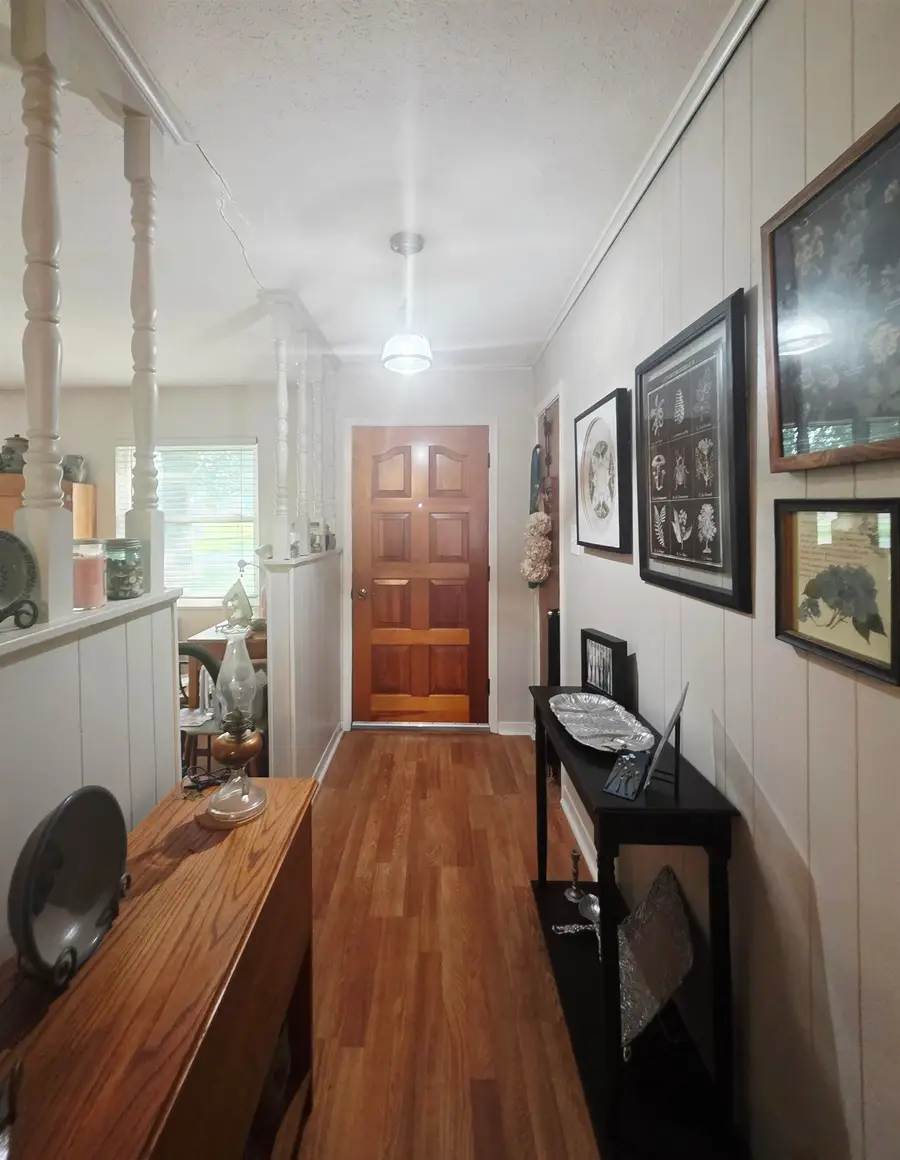 120 Lee St., Waskom, TX 75692 - #2