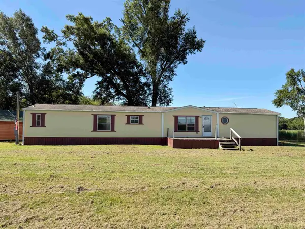 8253 W FM-1662, Laneville, TX 75667