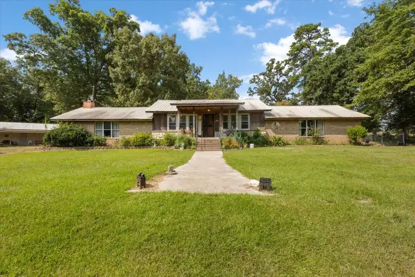 7677 Sturrock Rd, Gilmer, TX 75645