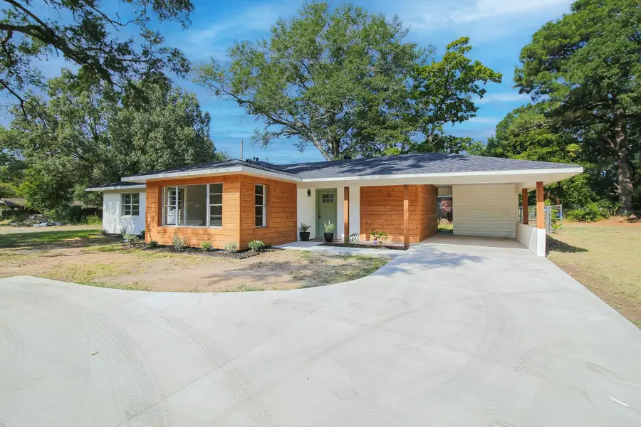 310 Central St., Hallsville, TX 75650 - #2