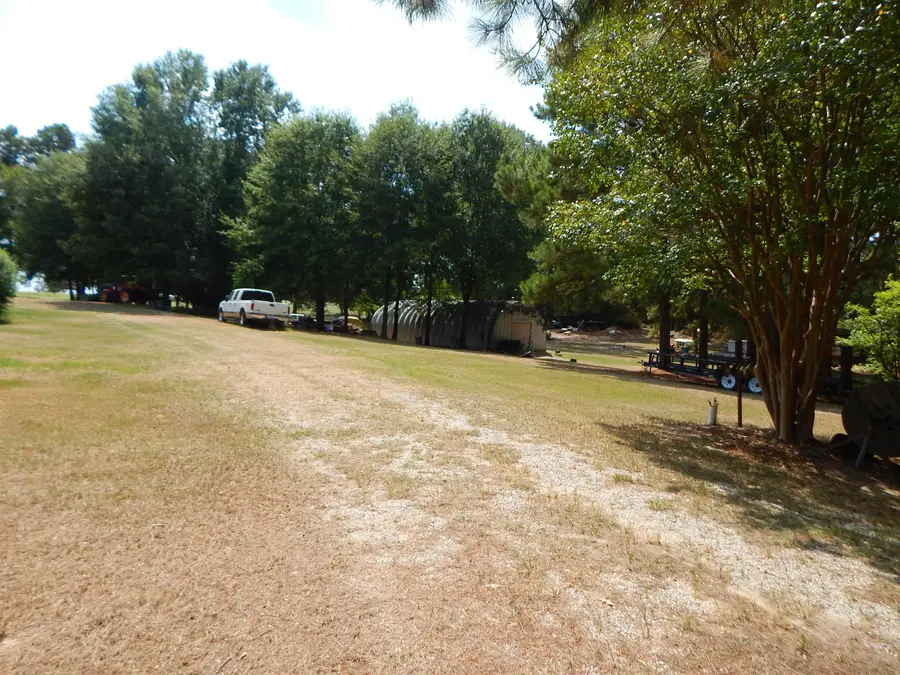 5000 GLENWOOD DR., Gilmer, TX 75645 - #3