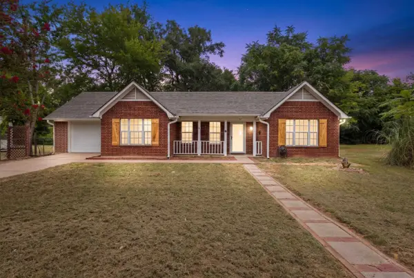 917 Leach Street, Kilgore, TX 75662-2047