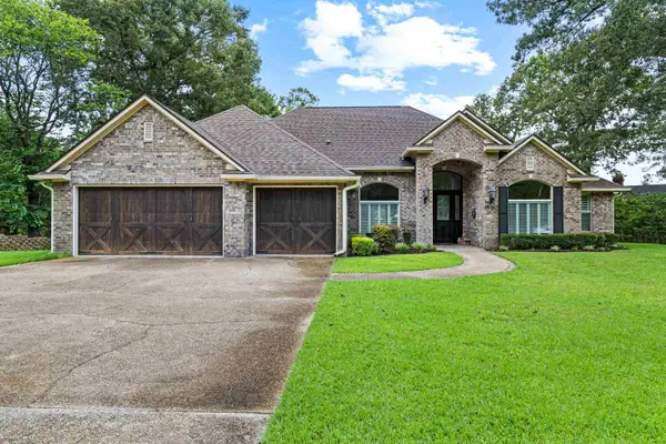 1020 Shadowood, Marshall, TX 75672