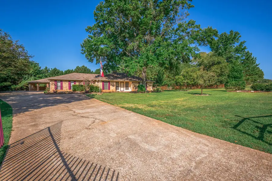 100 Mountain View Rd, Gladewater, TX 75647 - #3