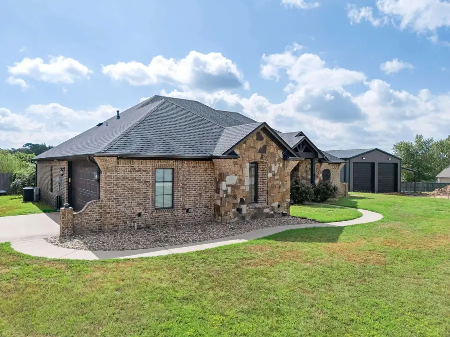 180 Towering Oaks Haven, Longview, TX 75602 - #3