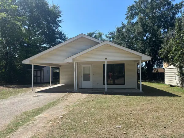 312 E Eddy, Gladewater, TX 75647