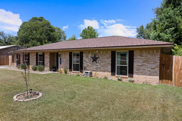 141 Larkspur, Beckville, TX 75631