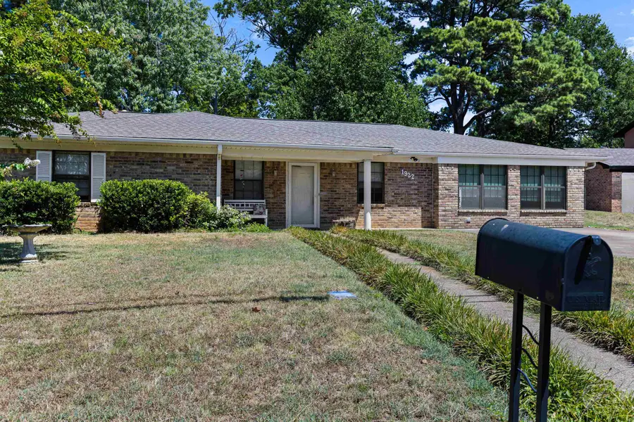 1922 Lee St, Longview, TX 75604 - #3