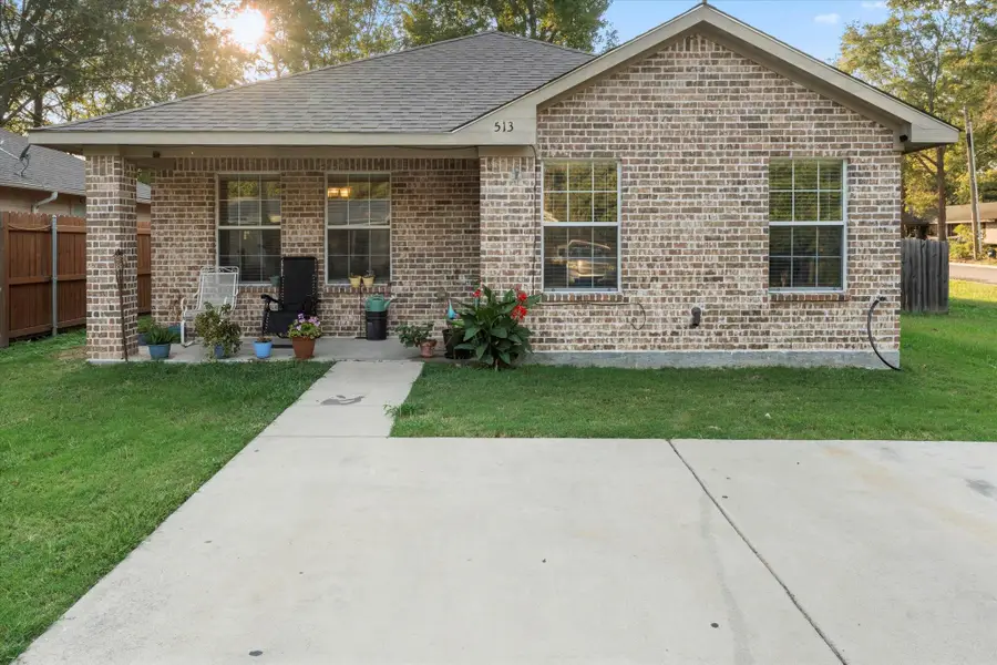 513 Mollie Ave, Mount Pleasant, TX 75455 - #2