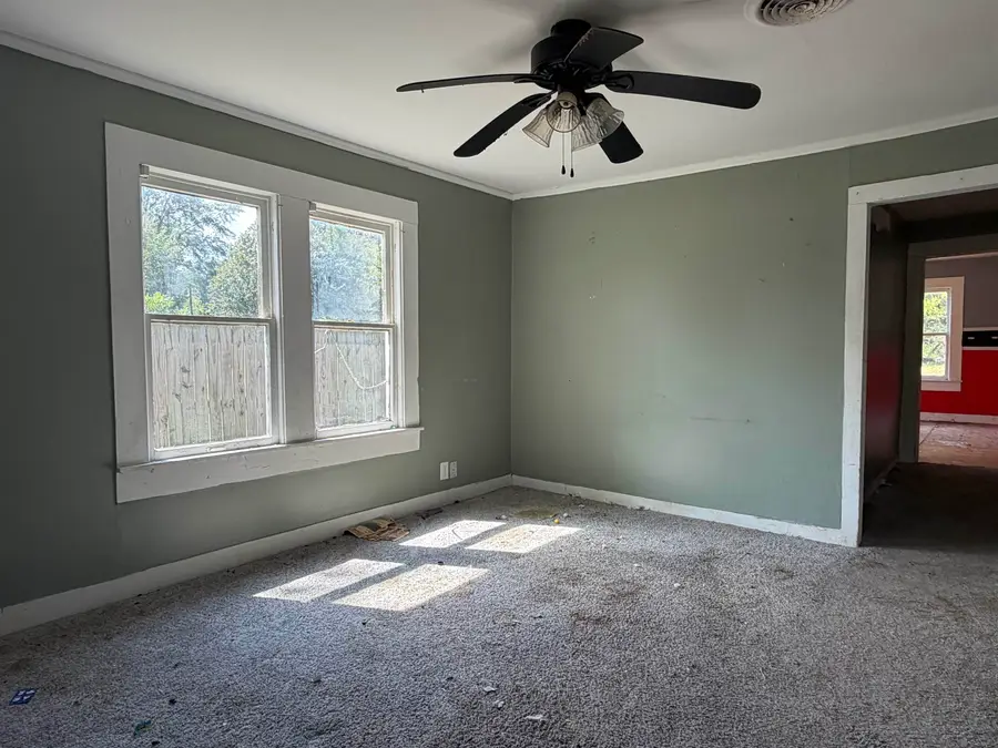 2712 W Upshur, Gladewater, TX 75647 - #3