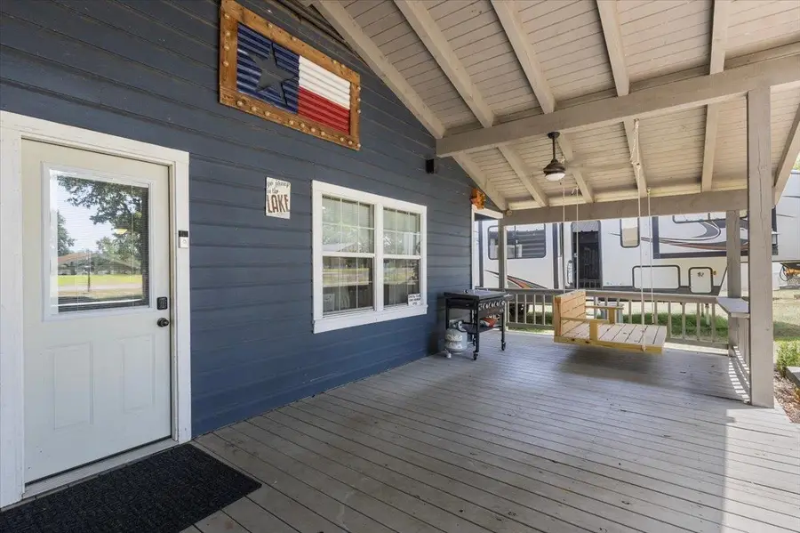 862 Lakeview Dr., Jefferson, TX 75657 - #3