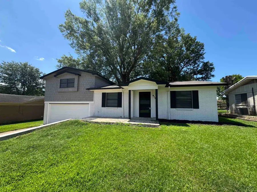 917 Mimosa, Wake Village, TX 75501 - #3
