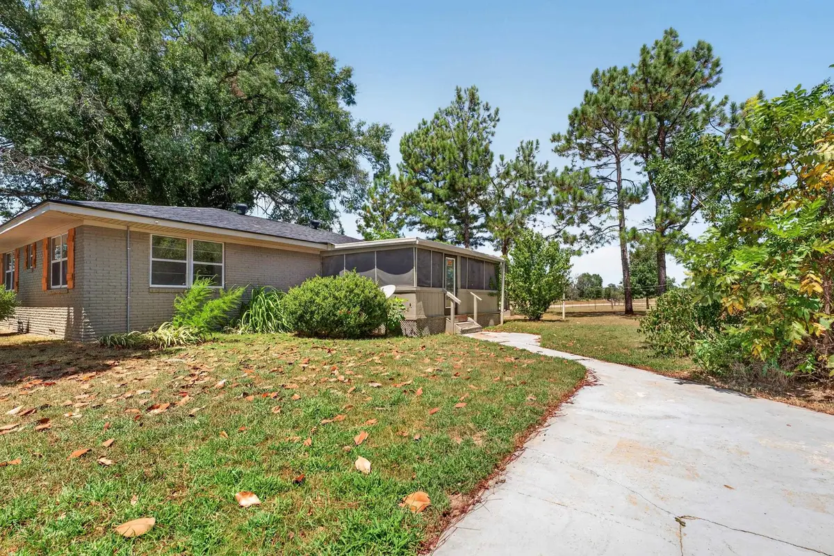 6411 FM 2685, Gilmer, TX 75645 - #1