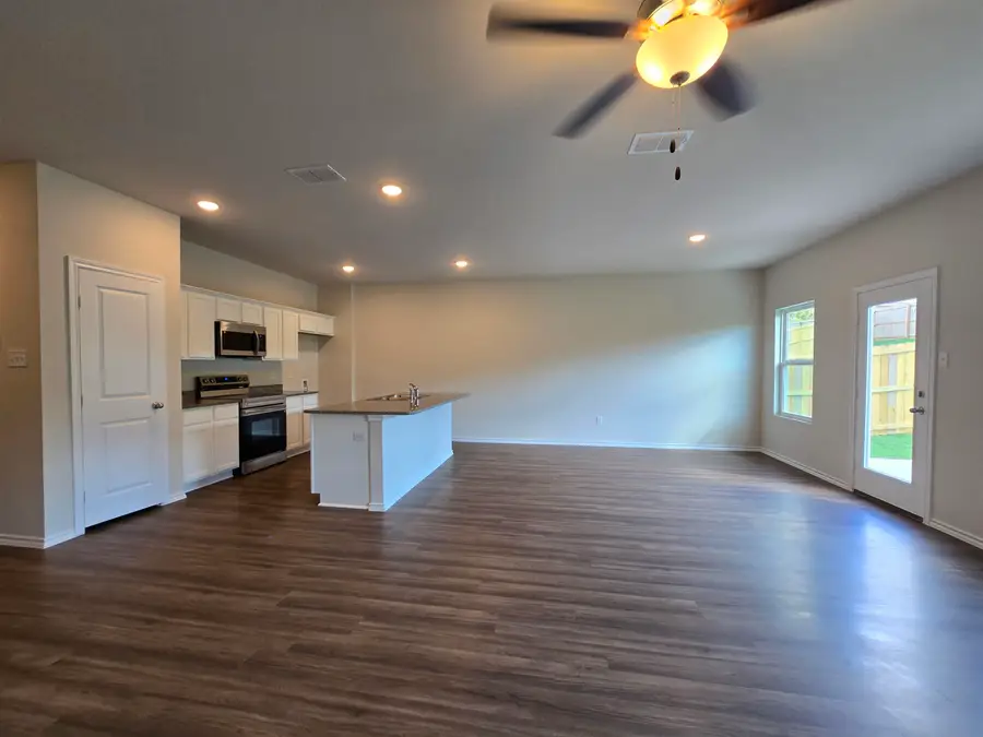 2705 Southern Oaks Drive, Longview, TX 75604 - #3
