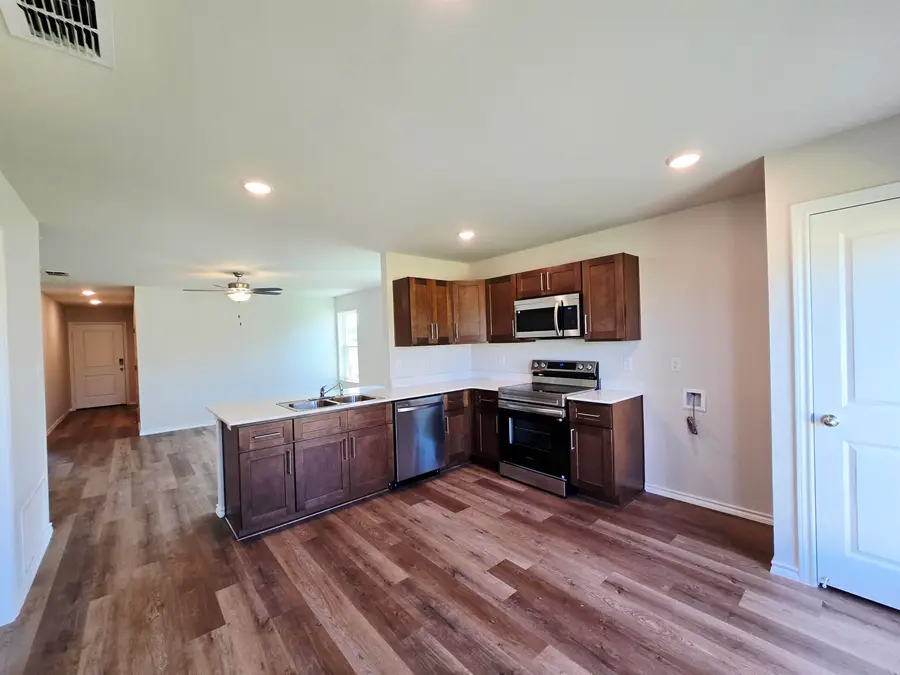 179 Spokane Street, Gladewater, TX 75647 - #3