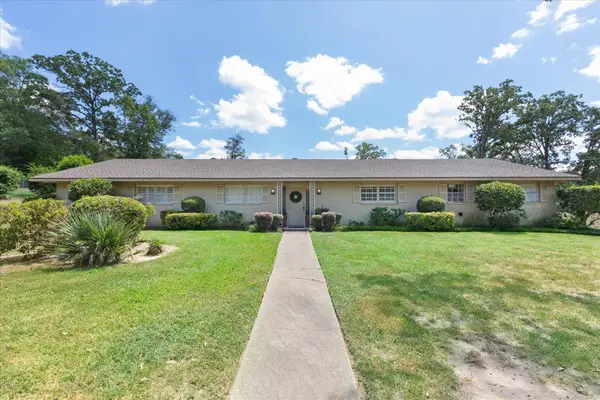 2004 Wood Place, Longview, TX 75601-3240