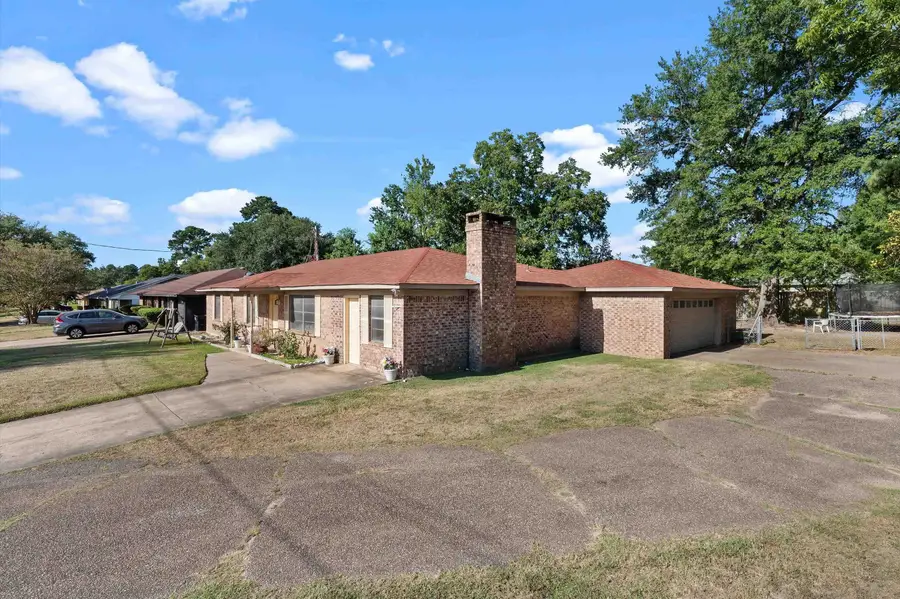 2211 Nixson Dr, Longview, TX 75602 - #3