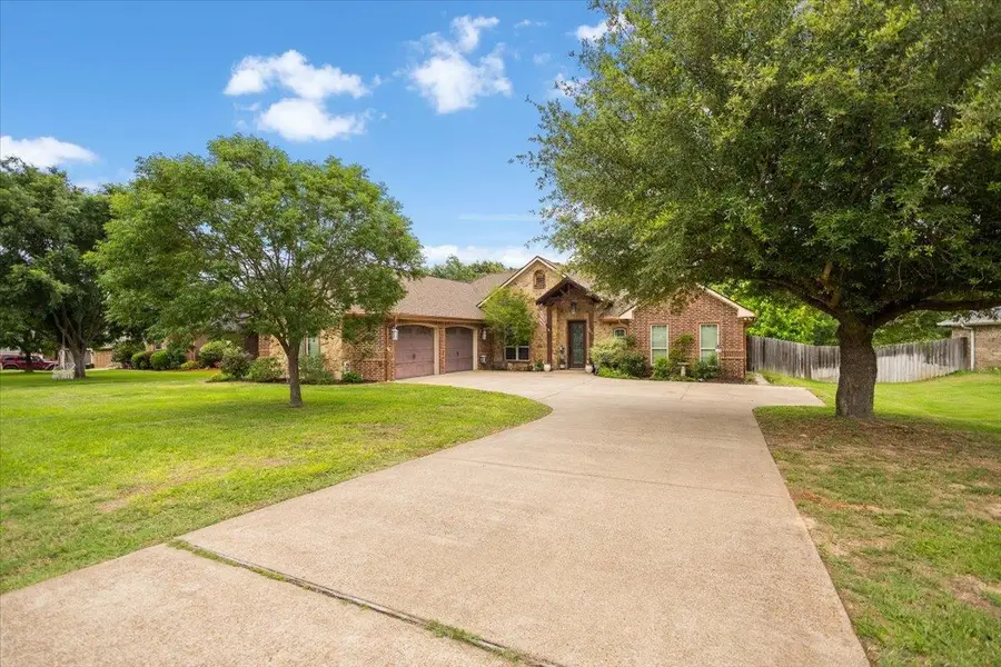 249 Heritage Ct, Lindale, TX 75771 - #2