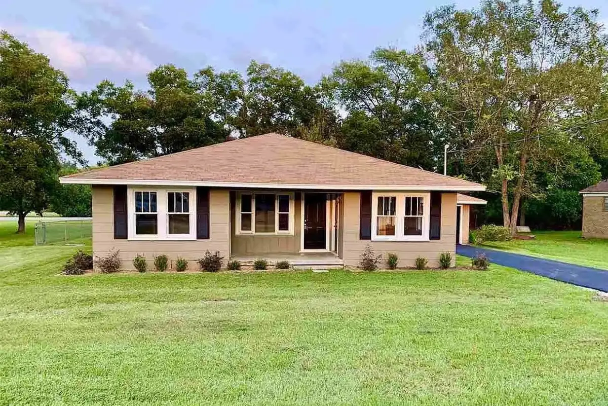 209 Bounds St., Carthage, TX 75633 - #1