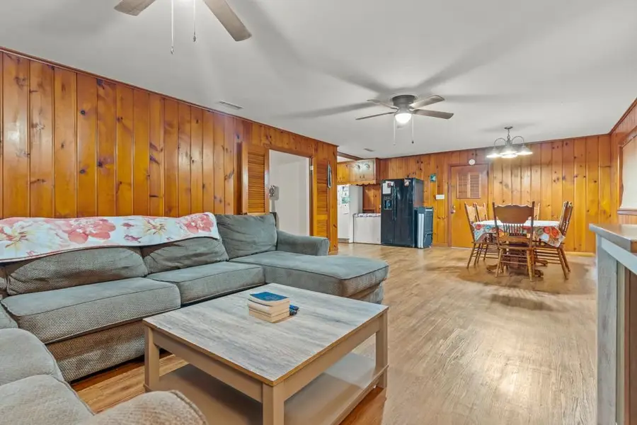 1112 Pine Street, Gilmer, TX 75644 - #2