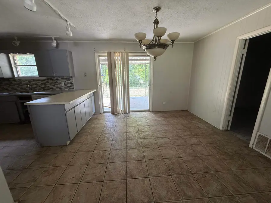 2311 S Fourteenth ST, Longview, TX 75602 - #3