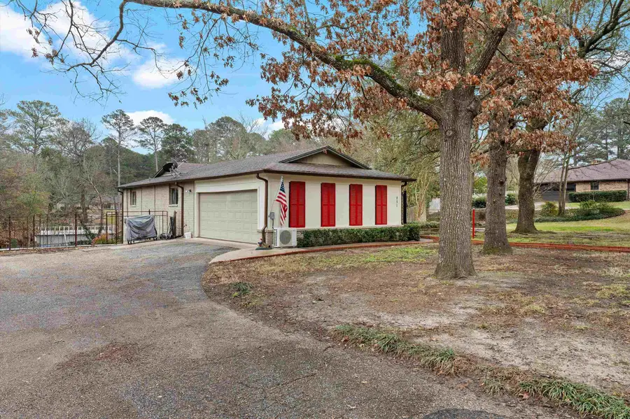 851 Country Place, Longview, TX 75605 - #2