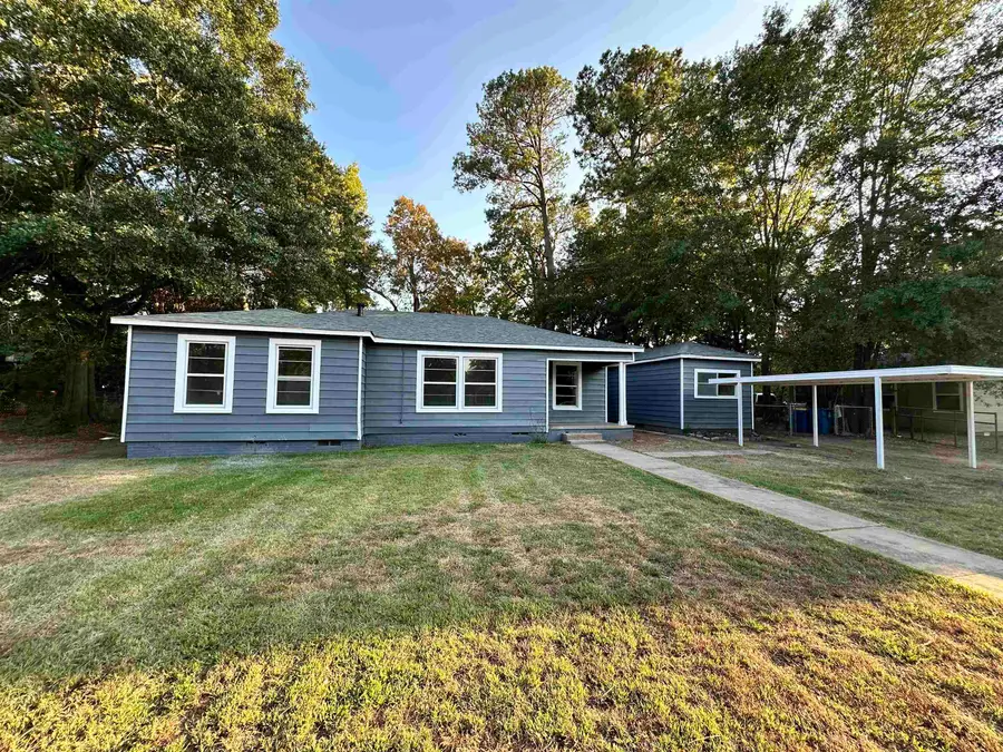 624 Camp St, Kilgore, TX 75662 - #2