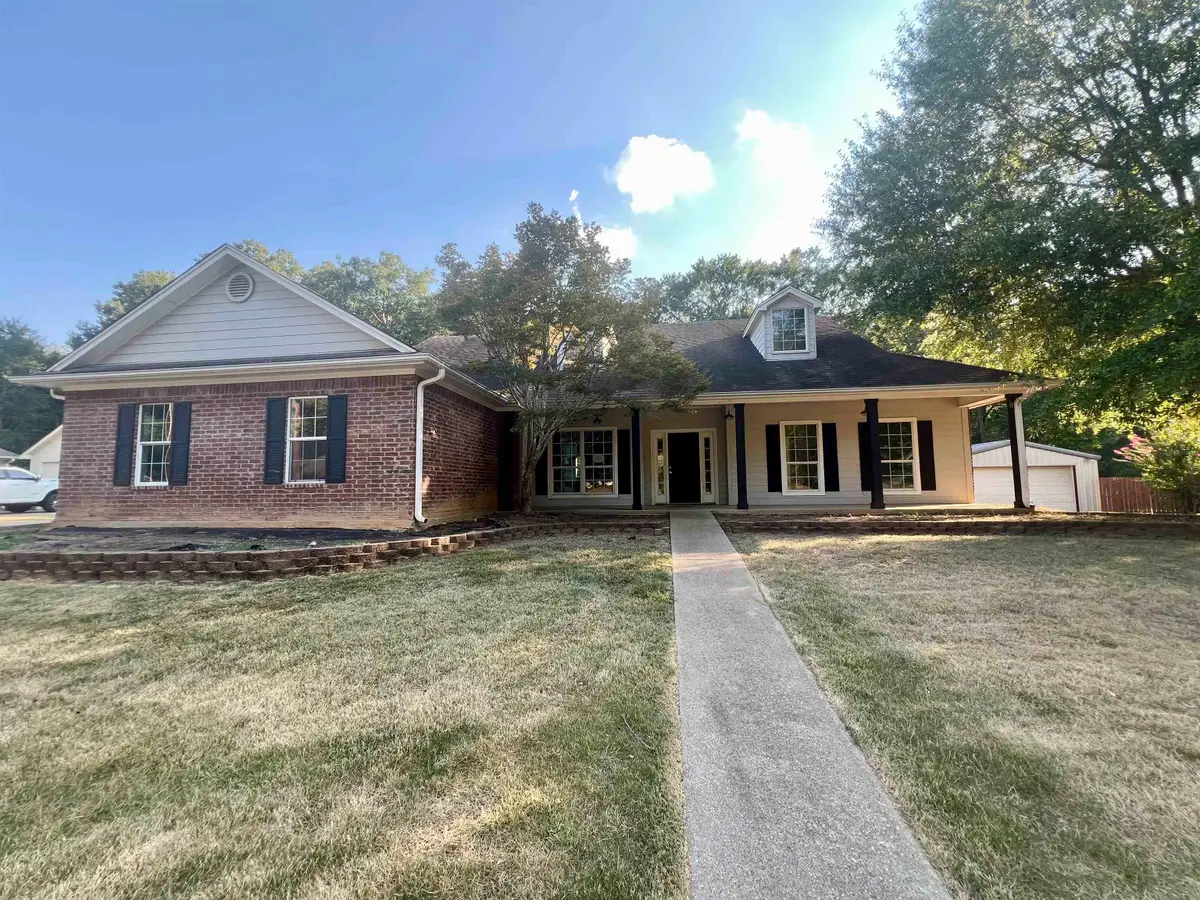 2906 Houston St, Kilgore, TX 75662 - #1