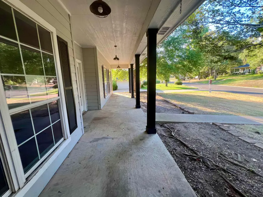 2906 Houston St, Kilgore, TX 75662 - #2