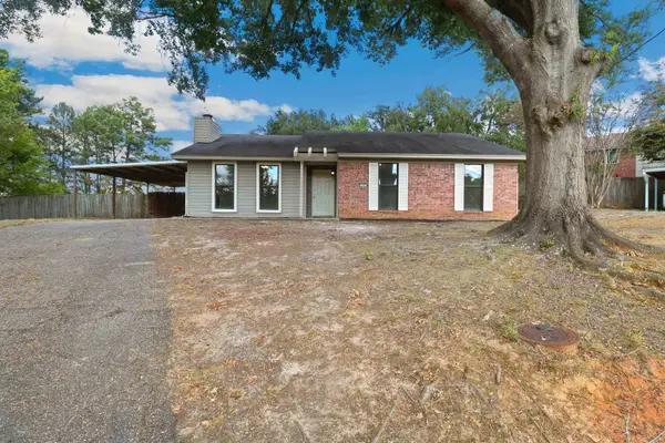13 John Robert Ct, Longview, TX 75604
