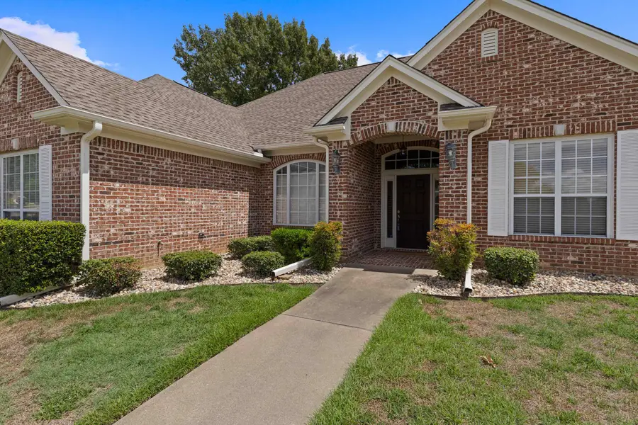 3302 St. (Saint) Andrews Dr, Longview, TX 75605 - #2