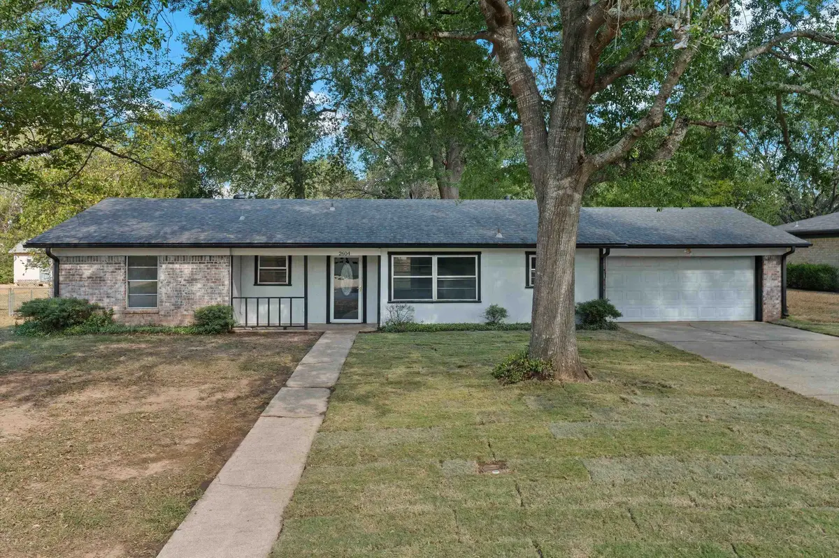 2604 Redbud St, Kilgore, TX 75662 - #1