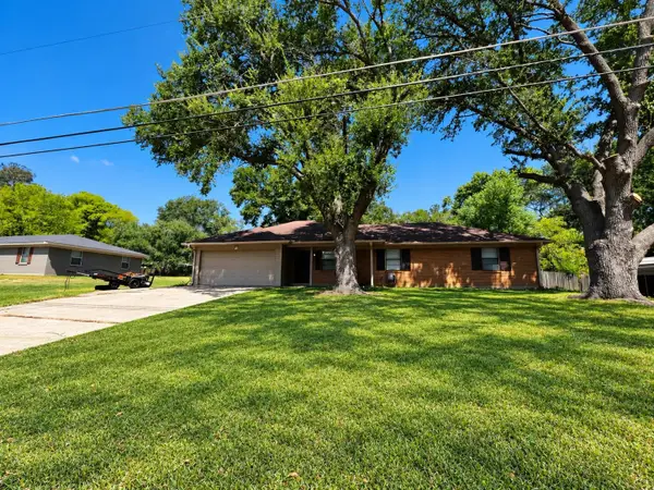 211 Solti Dr, Longview, TX 75605