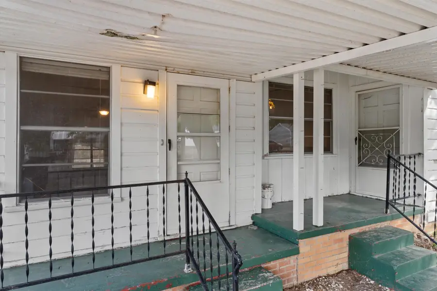 110 N Mimosa St, Ore City, TX 75683 - #3