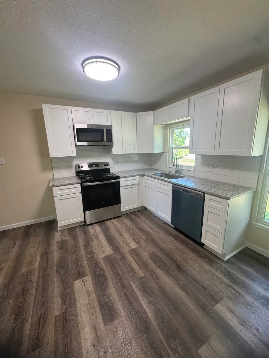 825 Holland, Carthage, TX 75633 - #3