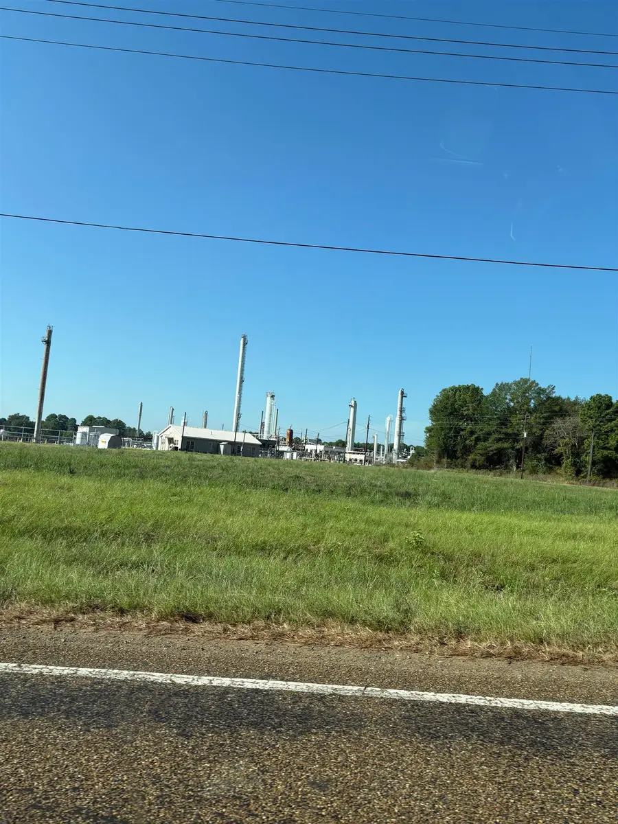 989 S Service Rd I-20 W, Waskom, TX 75692 - #2