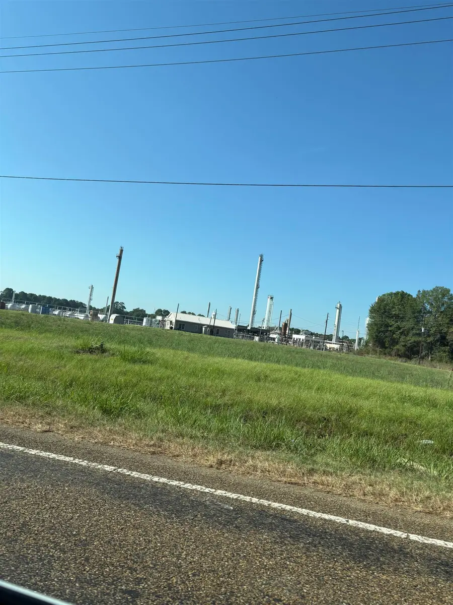 989 S Service Rd I-20 W, Waskom, TX 75692 - #3