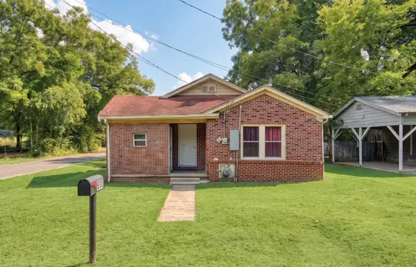 500 Van Zandt Ave, Marshall, TX 75670