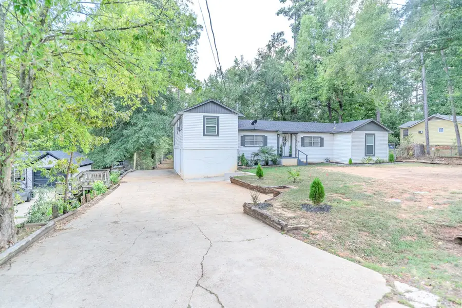 904 Georgetown St, Marshall, TX 75670 - #2