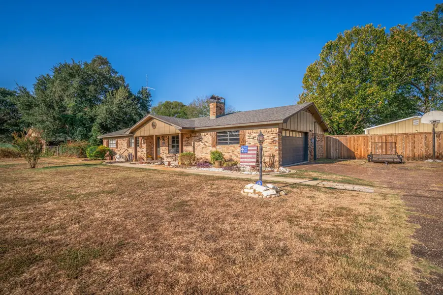 284 Pitner St, Kilgore, TX 75662 - #2