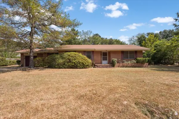 613 Allen St, Gilmer, TX 75644